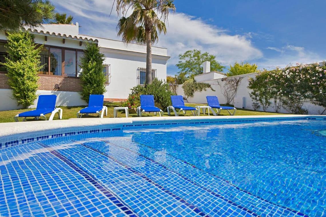 Espectacular Con Piscina En Conil Cl-5c Cádiz