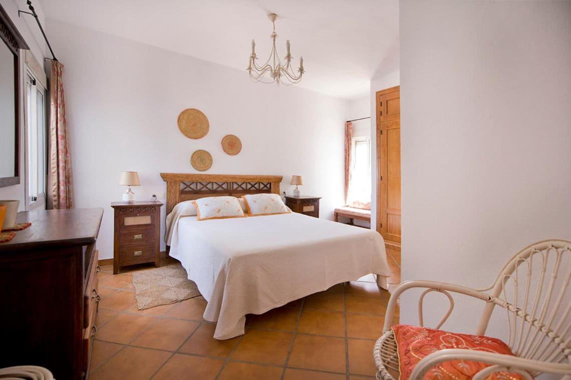 Villa Espectacular Con Piscina En Conil Cl-5c *