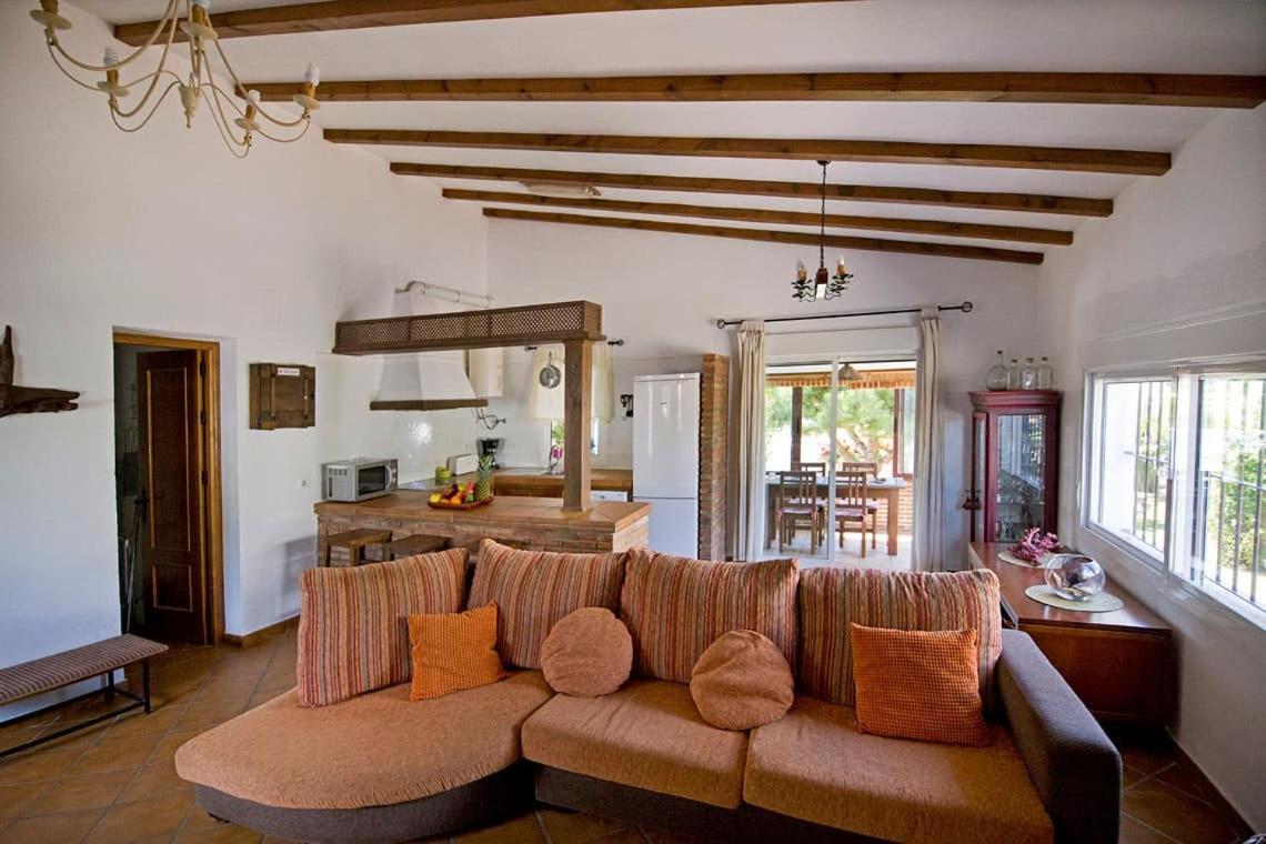 Espectacular Con Piscina En Conil Cl-5c Villa